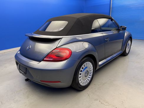Used 2014 Volkswagen Beetle 1.8T FWD image 7