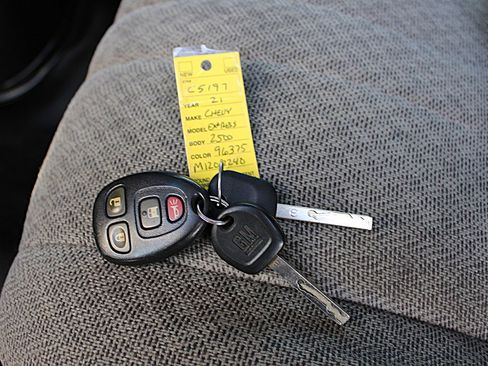 Used 2021 Chevrolet Express 2500 w/ Driver Convenience Package image 38