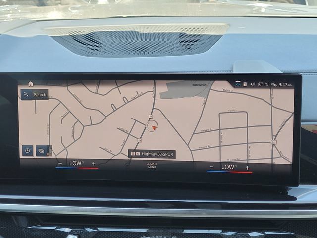Used 2023 BMW X7 xDrive40i w/ M Sport Package AWD/4WD image 16