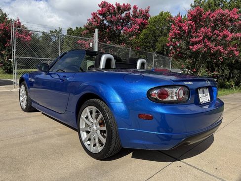Used 2006 MAZDA MX-5 Miata Sport w/ Appearance Pkg RWD image 6