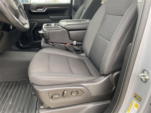 Used 2024 Chevrolet Silverado 1500 LT image 10
