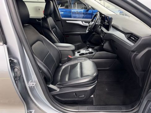 Used 2024 Ford Escape Platinum AWD/4WD image 20