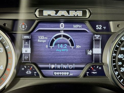 Used 2022 RAM 3500 Laramie w/ Night Edition image 33