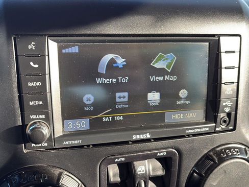 Used 2014 Jeep Wrangler Altitude image 20