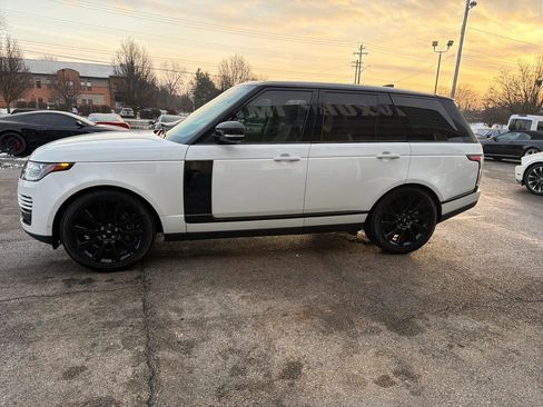 Used 2018 Land Rover Range Rover Supercharged image 12