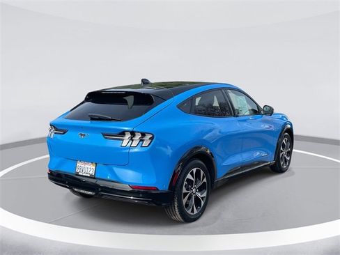 Certified 2022 Ford Mustang Mach-E Premium image 5