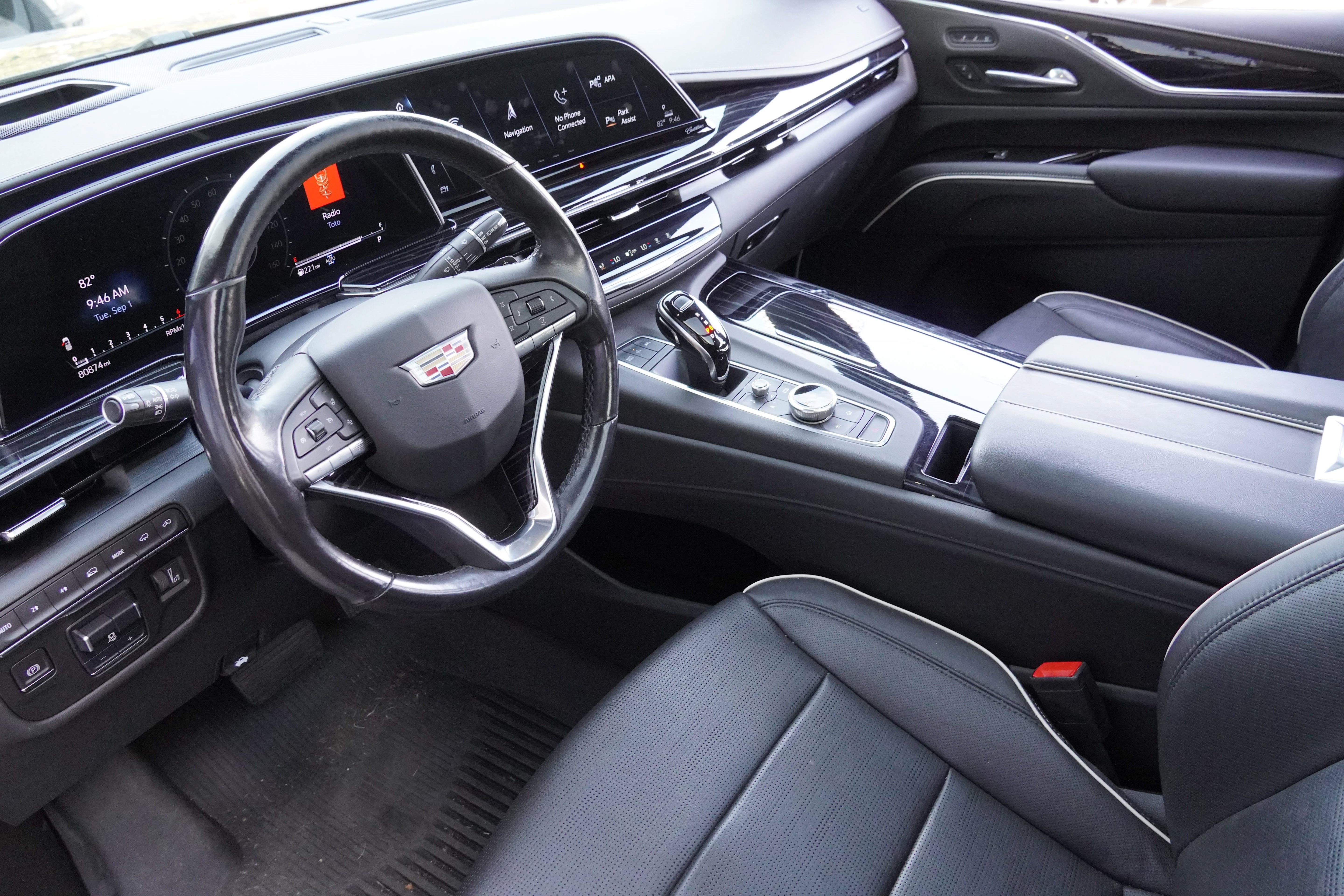 Used 2021 Cadillac Escalade Sport w/ Driver Assist Tech Package AWD/4WD image 9