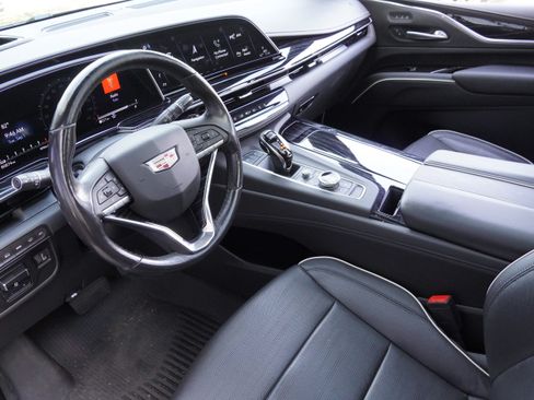 Used 2021 Cadillac Escalade Sport w/ Driver Assist Tech Package AWD/4WD image 9