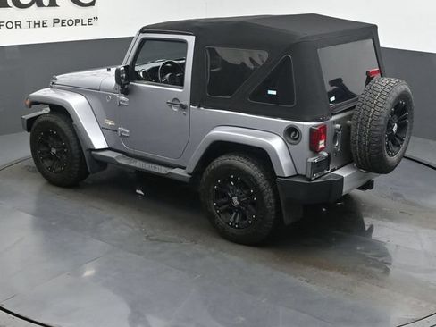 Used 2013 Jeep Wrangler Sahara w/ Dual Top Group AWD/4WD image 37