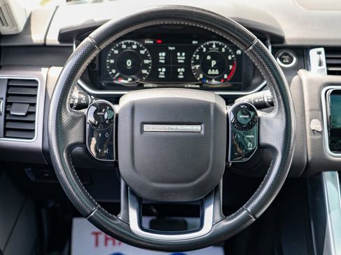 Used 2020 Land Rover Range Rover Sport HSE image 14