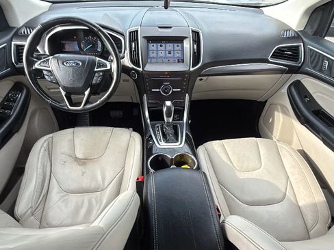 Used 2016 Ford Edge Titanium w/ Technology Package AWD/4WD image 30