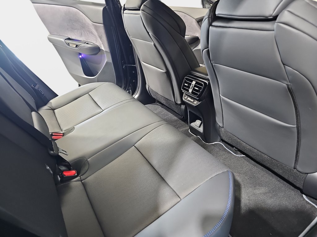 New 2026 Lexus RZ 450e AWD image 11