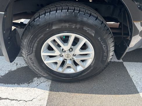 Used 2016 Nissan Frontier SV w/ SV Value Truck Package AWD/4WD image 20