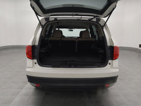 Used 2017 Honda Pilot EX image 29