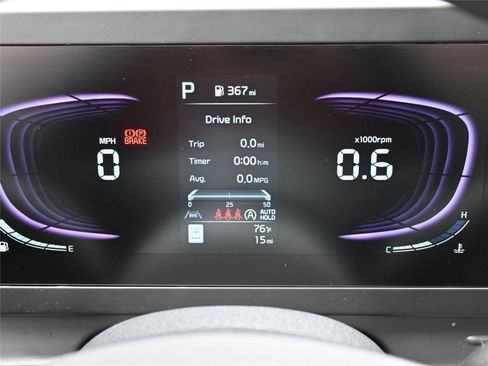 Used 2025 Kia Sportage LX image 5