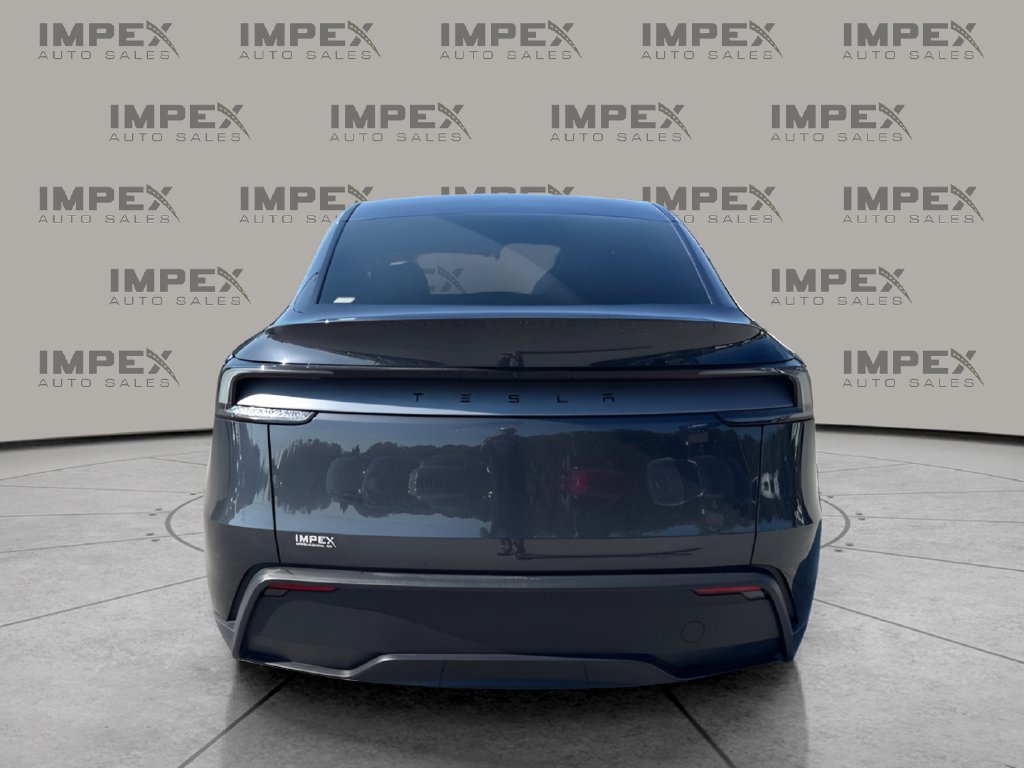 Used 2026 Tesla Model Y Long Range RWD image 4