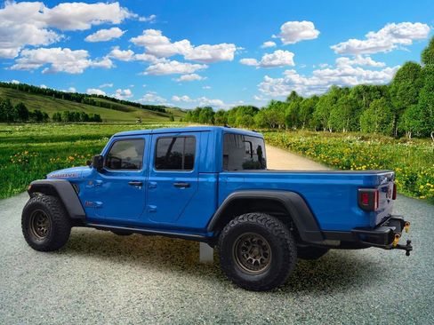 Used 2023 Jeep Gladiator Mojave w/ Trailer Tow Package AWD/4WD image 4