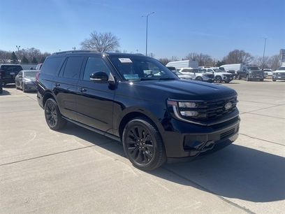 Used 2025 Ford Expedition Platinum w/ Stealth Appearance Package