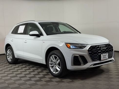Used 2023 Audi Q5 2.0T Premium w/ Convenience Package AWD/4WD image 7