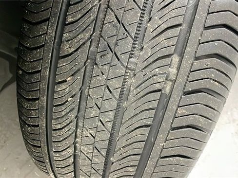 Certified 2024 Buick Envision Sport Touring image 43