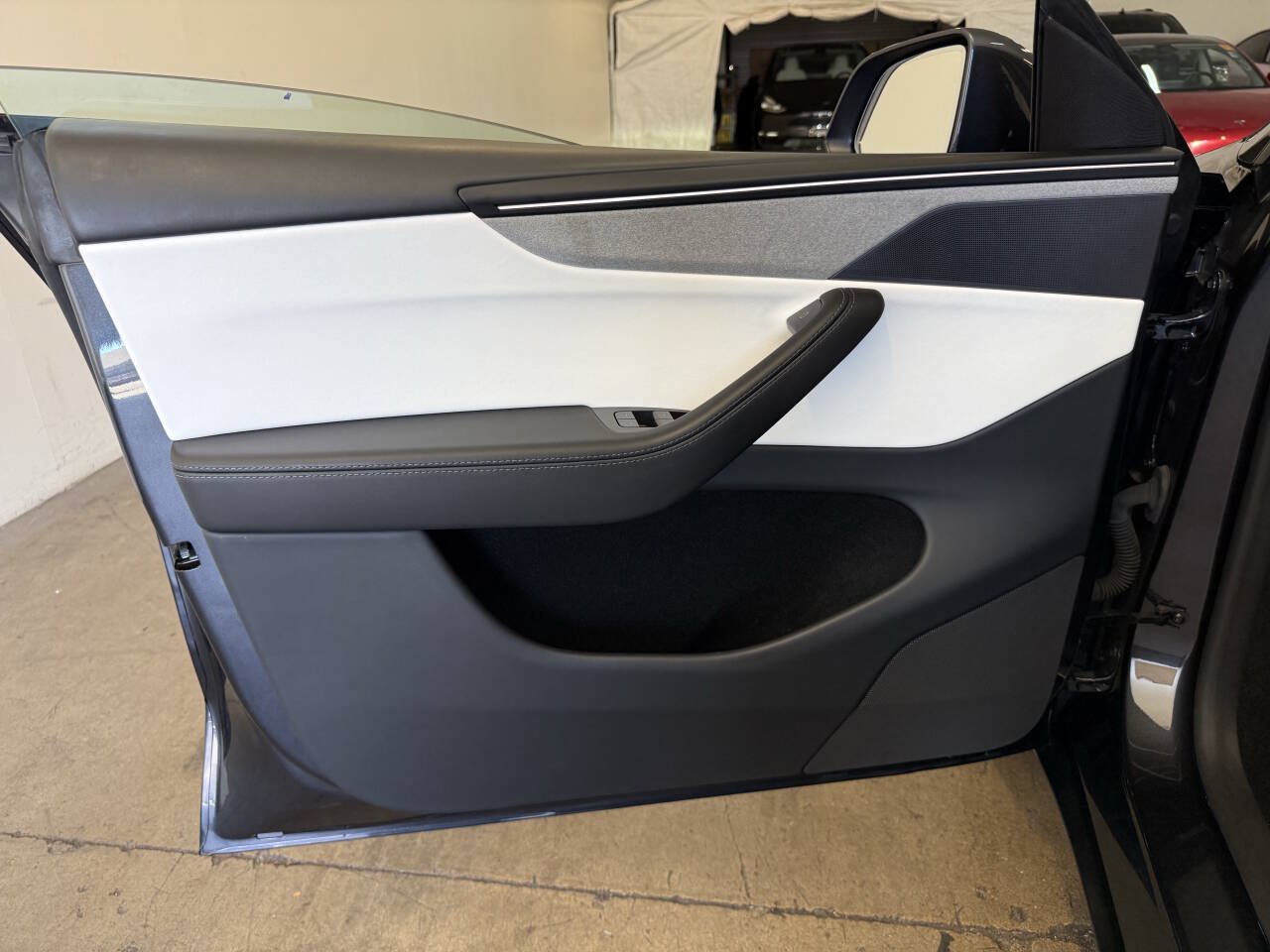 Used 2026 Tesla Model Y Long Range AWD/4WD image 19