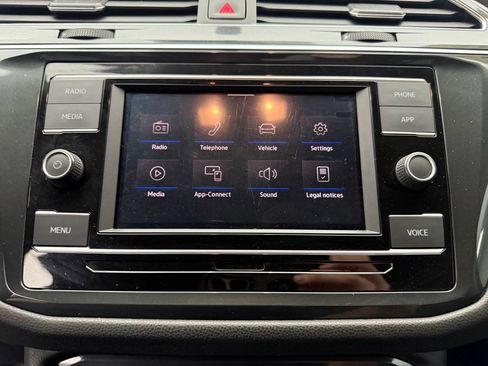 Used 2020 Volkswagen Tiguan S FWD image 5