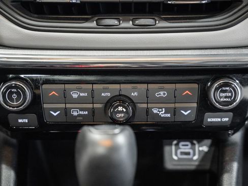 Used 2022 Jeep Compass Limited w/ Sun and Sound Group image 29