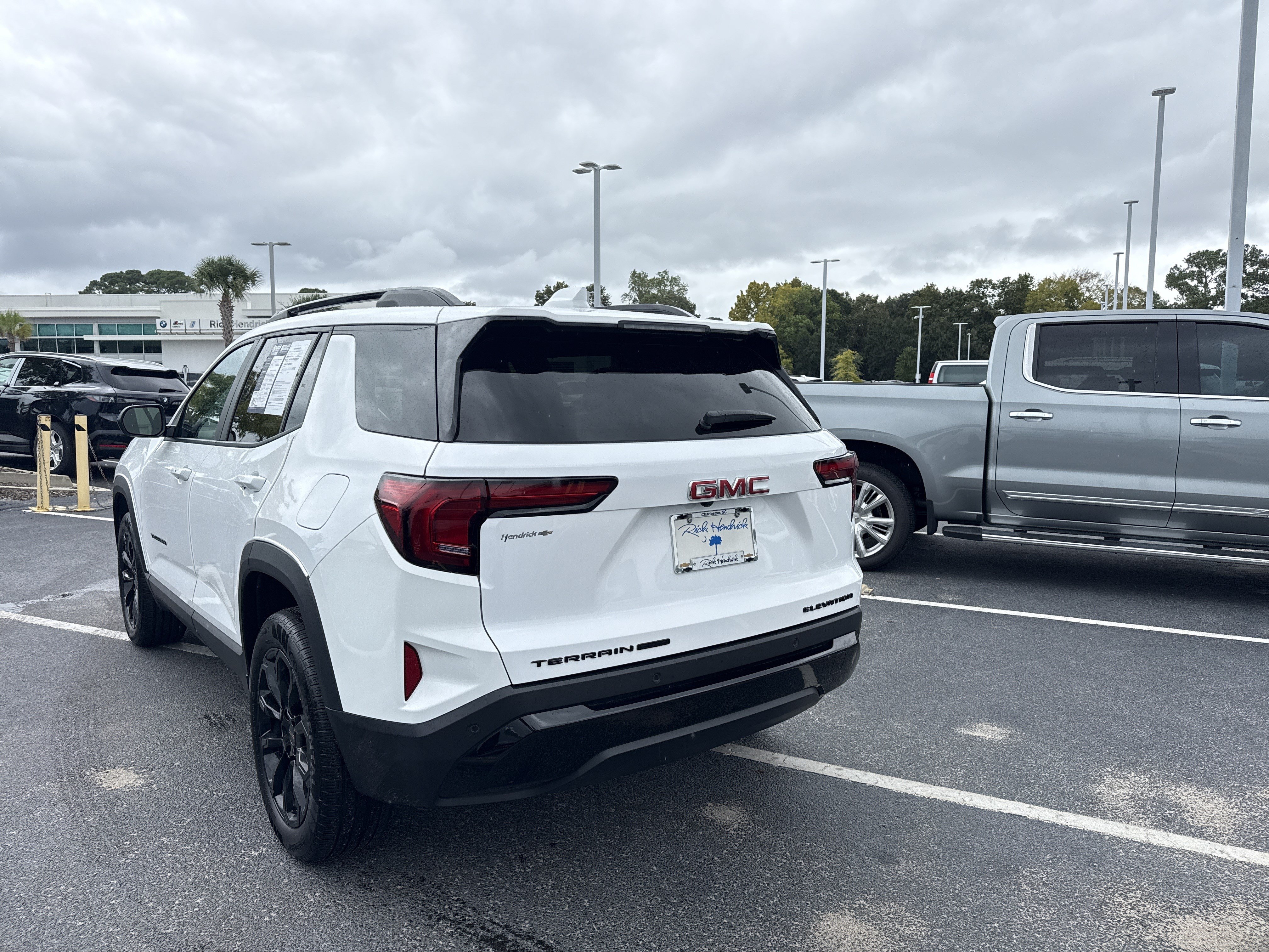 Used 2026 GMC Terrain Elevation w/ Black Edition AWD/4WD image 9