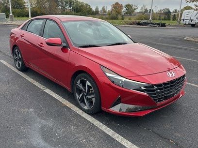 Used 2021 Hyundai Elantra SEL w/ Convenience + Premium Package