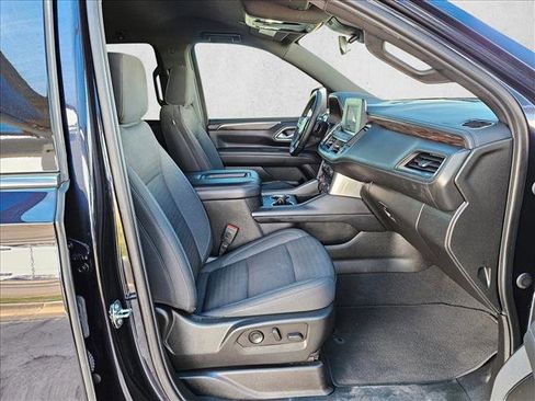 Used 2023 Chevrolet Suburban LS image 21