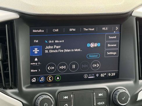 Used 2022 GMC Terrain SLT w/ Infotainment Package II AWD/4WD image 12