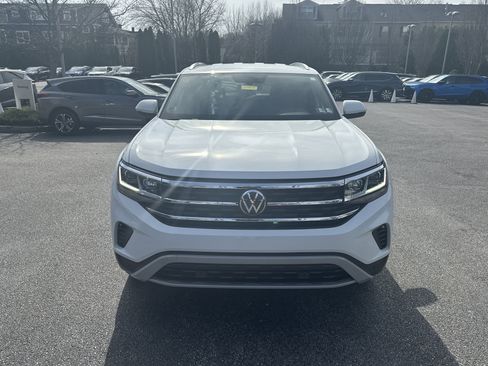 Used 2023 Volkswagen Atlas Cross Sport SE w/ Black Wheel Package image 3