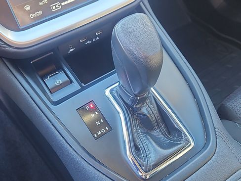 Used 2021 Subaru Outback 2.5i image 14