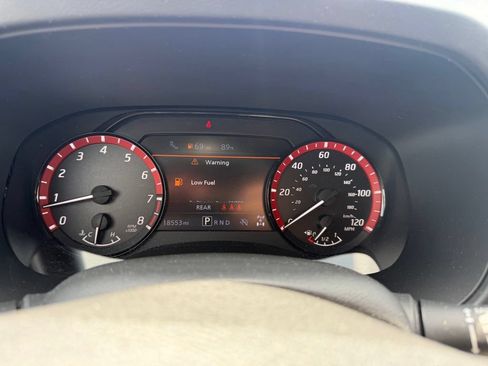 Used 2025 Nissan Frontier PRO-4X AWD/4WD image 19