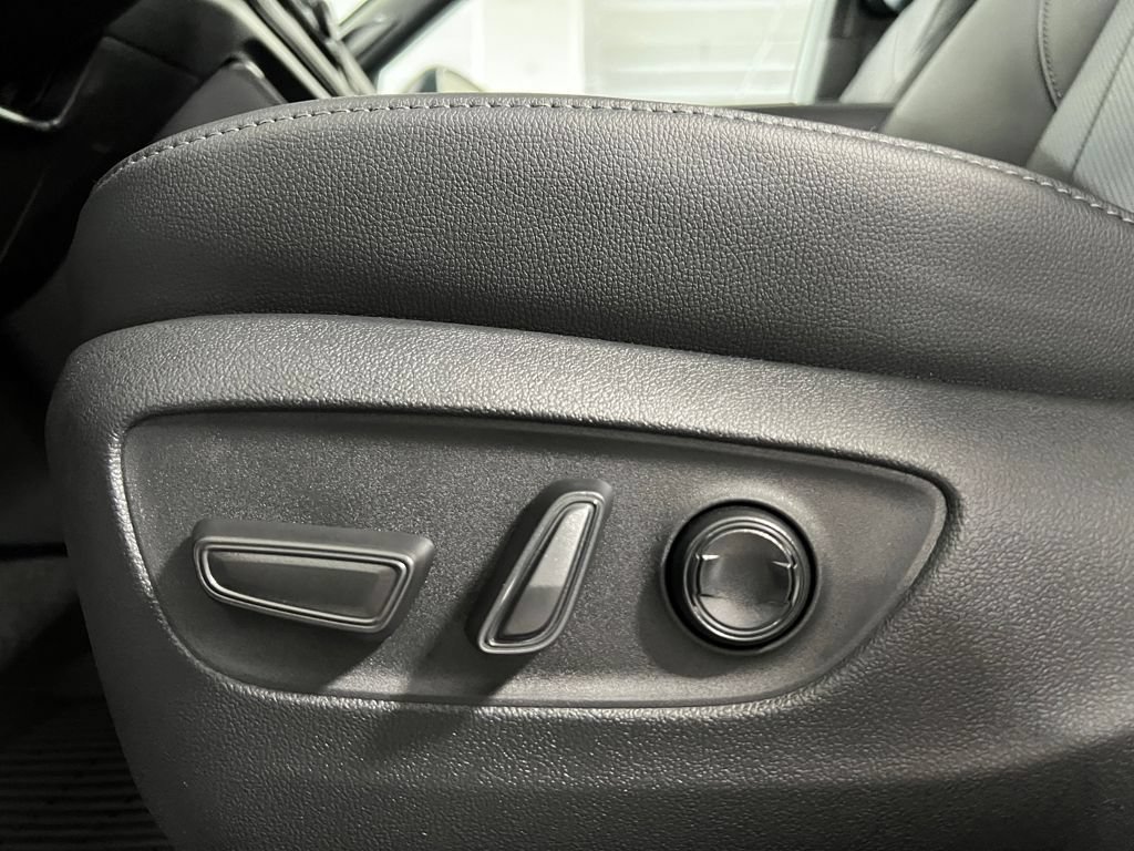New 2026 Toyota Grand Highlander AWD Hybrid image 15