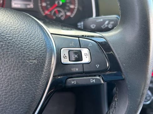 Used 2020 Volkswagen Jetta SE image 19