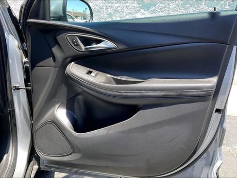 Used 2025 Buick Encore GX Preferred AWD/4WD image 23