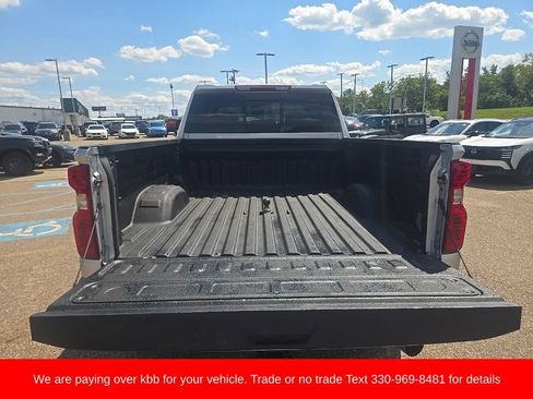 Used 2021 Chevrolet Silverado 2500 LT w/ Convenience Package AWD/4WD image 37