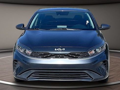 Used 2022 Kia Forte LXS FWD image 3