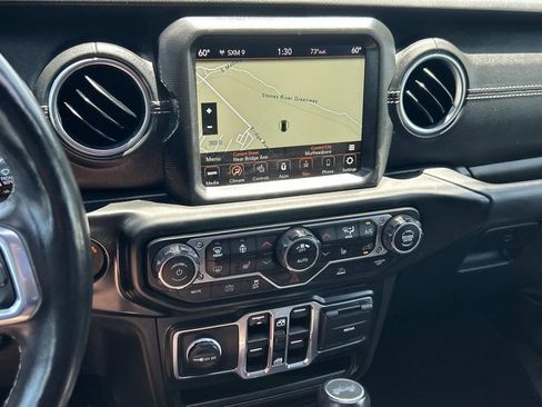 Used 2023 Jeep Wrangler Unlimited Sahara w/ Cold Weather Group AWD/4WD image 30