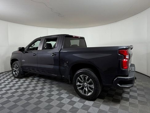 Used 2022 Chevrolet Silverado 1500 RST AWD/4WD image 3