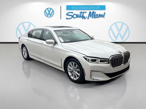 Used 2020 BMW 750i xDrive image 1