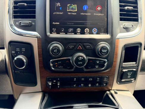 Used 2017 RAM 3500 Laramie w/ Convenience Group AWD/4WD image 27