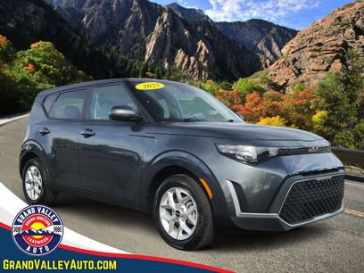 Used 2025 Kia Soul LX