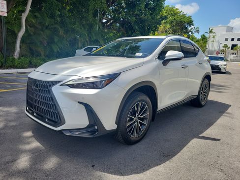 Certified 2025 Lexus NX 250 FWD w/ Accessory Package (K3) image 3