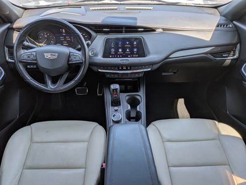 Certified 2019 Cadillac XT4 Sport FWD image 11