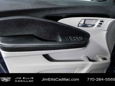 Used 2018 Honda Pilot Touring image 6