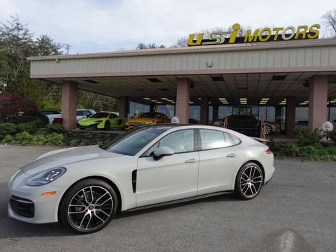 Used 2023 Porsche Panamera 4 w/ Premium Package AWD/4WD image 5