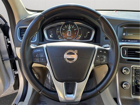 Used 2014 Volvo S60 T5 image 21