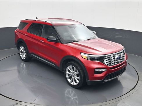 Used 2023 Ford Explorer Platinum w/ Premium Technology Package AWD/4WD image 16